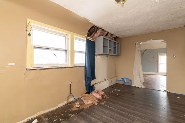 $75,000 | 105 West John Street, Durand, MI 48429