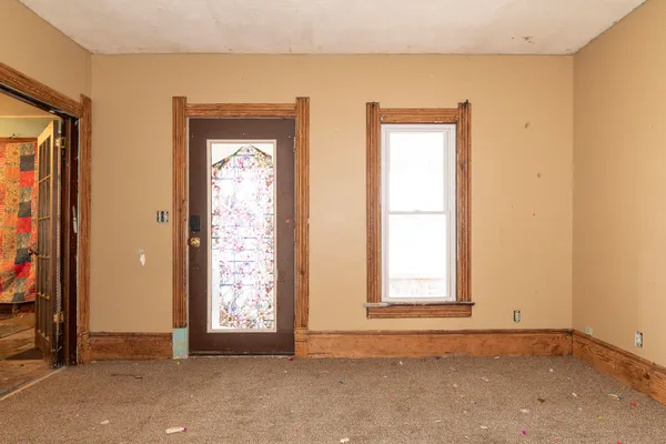 $75,000 | 105 West John Street, Durand, MI 48429