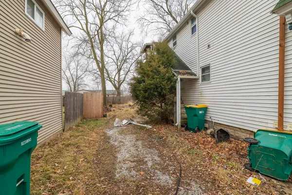 $75,000 | 105 West John Street, Durand, MI 48429