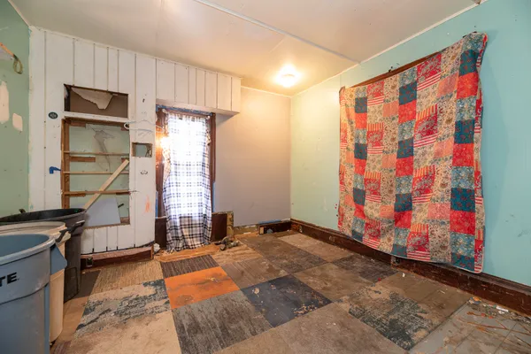 $75,000 | 105 West John Street, Durand, MI 48429