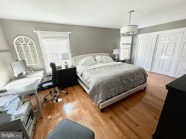 $3,800 | 2941 Oakborough Square, Oakton, VA 22124