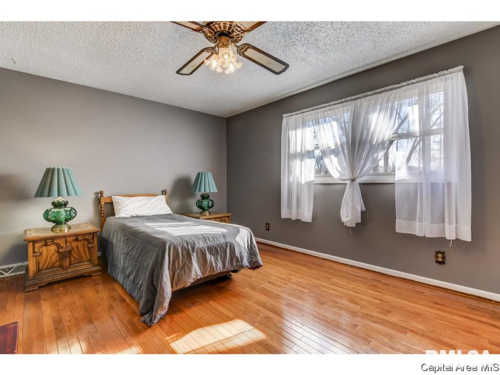 2475 Arrowhead Drive Springfield, IL 62702 - Photo 14 of 25