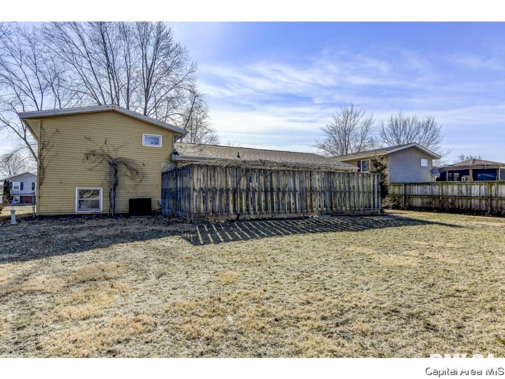2475 Arrowhead Drive Springfield, IL 62702 - Photo 25 of 25