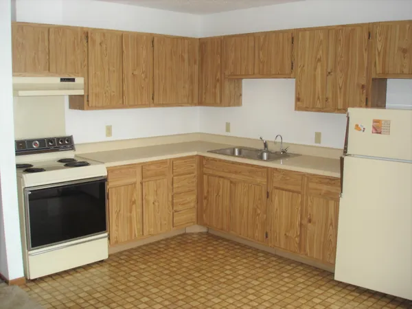 $846 | 126 1st Street Southeast, Unit 14, Ortonville, MN 56278