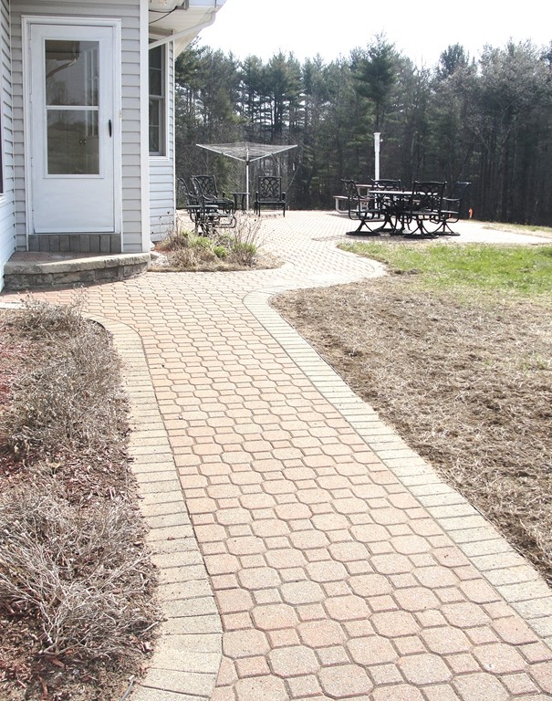 79 Valley Road Southampton, MA 01073 - Photo 8 of 30 a view of a backyard of the house