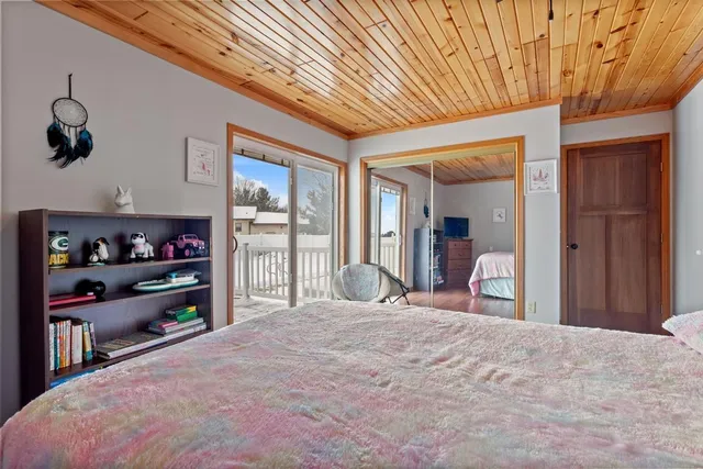 $355,000 | 512 Seminole Avenue, Osceola, WI 54020