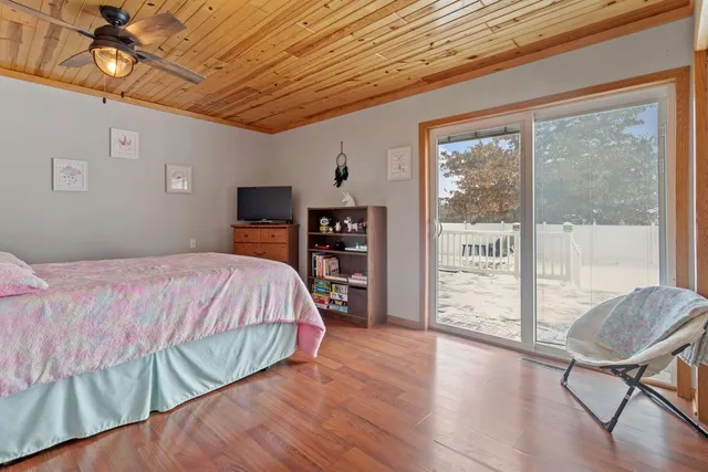 $355,000 | 512 Seminole Avenue, Osceola, WI 54020