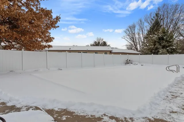 $355,000 | 512 Seminole Avenue, Osceola, WI 54020