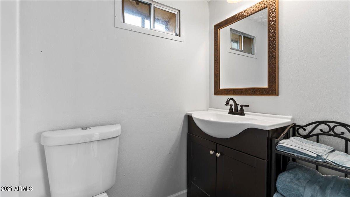 2235 West Charter Oak Road Phoenix, AZ 85029 - Photo 15 of 20 15-Bathroom 2