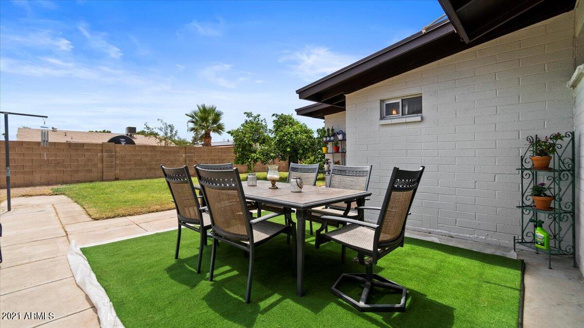 2235 West Charter Oak Road Phoenix, AZ 85029 - Photo 18 of 20 18-Back Patio & Yard