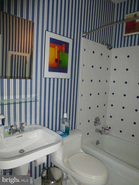 246 11th Street Southeast Washington, DC 20003 - Photo 27 of 30 Bath #2