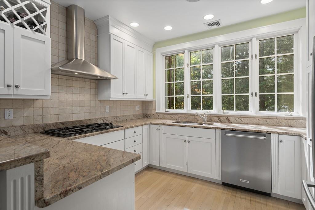 225 Boston Post Road Weston, MA 02493 - Photo 10 of 22