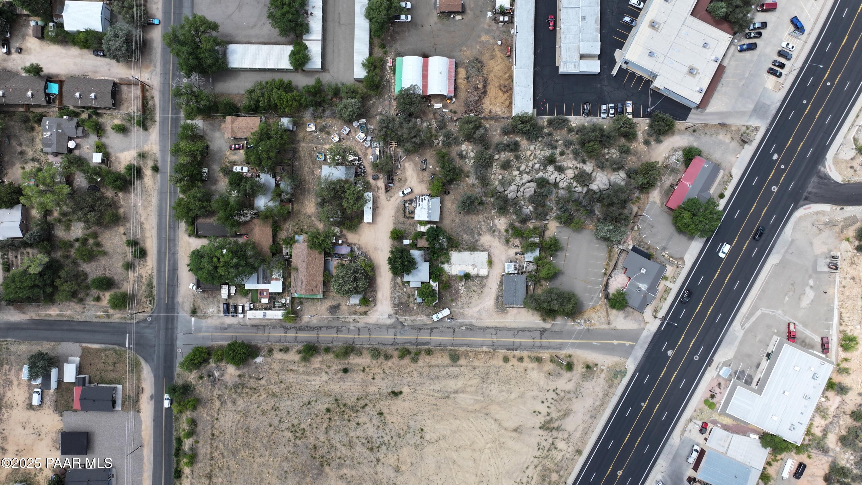 1628 Kile Street Prescott, AZ 86305 - Photo 2 of 11