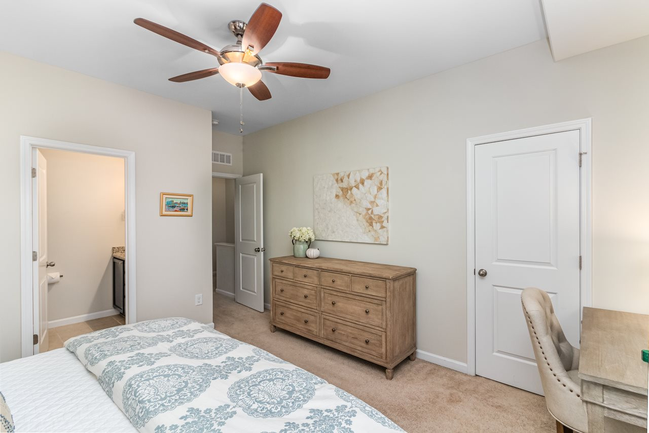 1637 Crafton Way Raleigh, NC 27607 - Photo 19 of 21 Photo 19