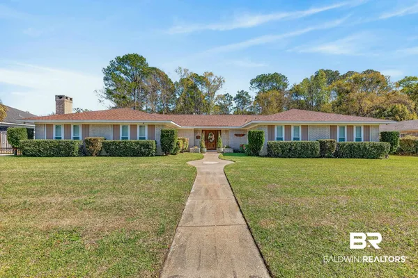 $498,000 | 1271 Spring Valley Drive South, Mobile, AL 36693