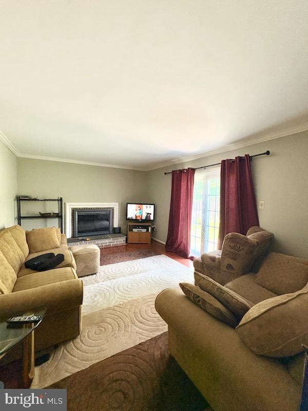 5218 Kenstan Drive Temple Hills, MD 20748 - Photo 10 of 28 Family Room