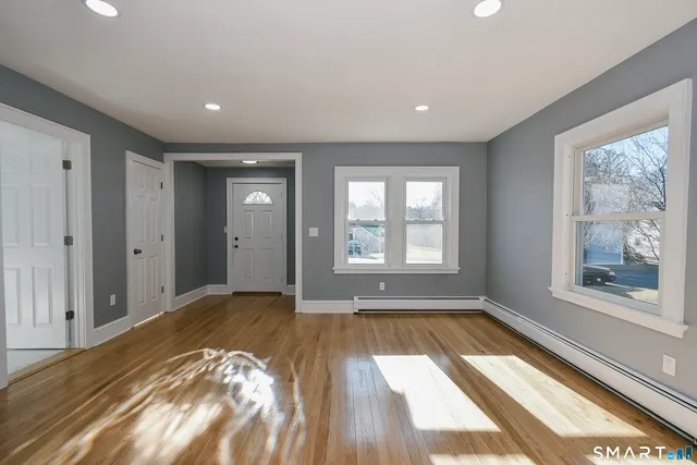 $359,900 | 31 Grant Street, Vernon, CT 06066