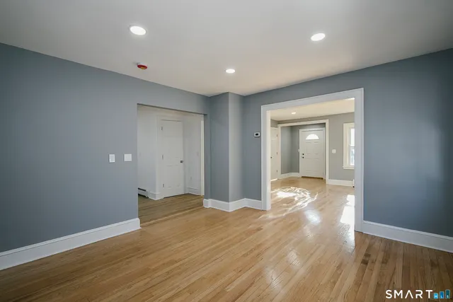 $359,900 | 31 Grant Street, Vernon, CT 06066