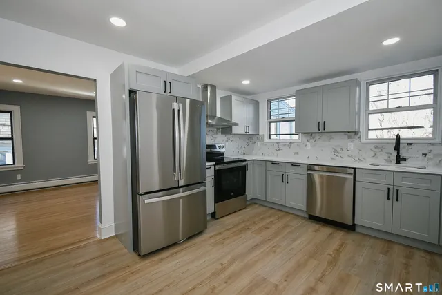 $359,900 | 31 Grant Street, Vernon, CT 06066