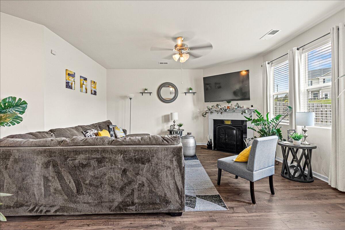 1203 Sambar Circle Grovetown, GA 30813 - Photo 10 of 31 10-Living Room