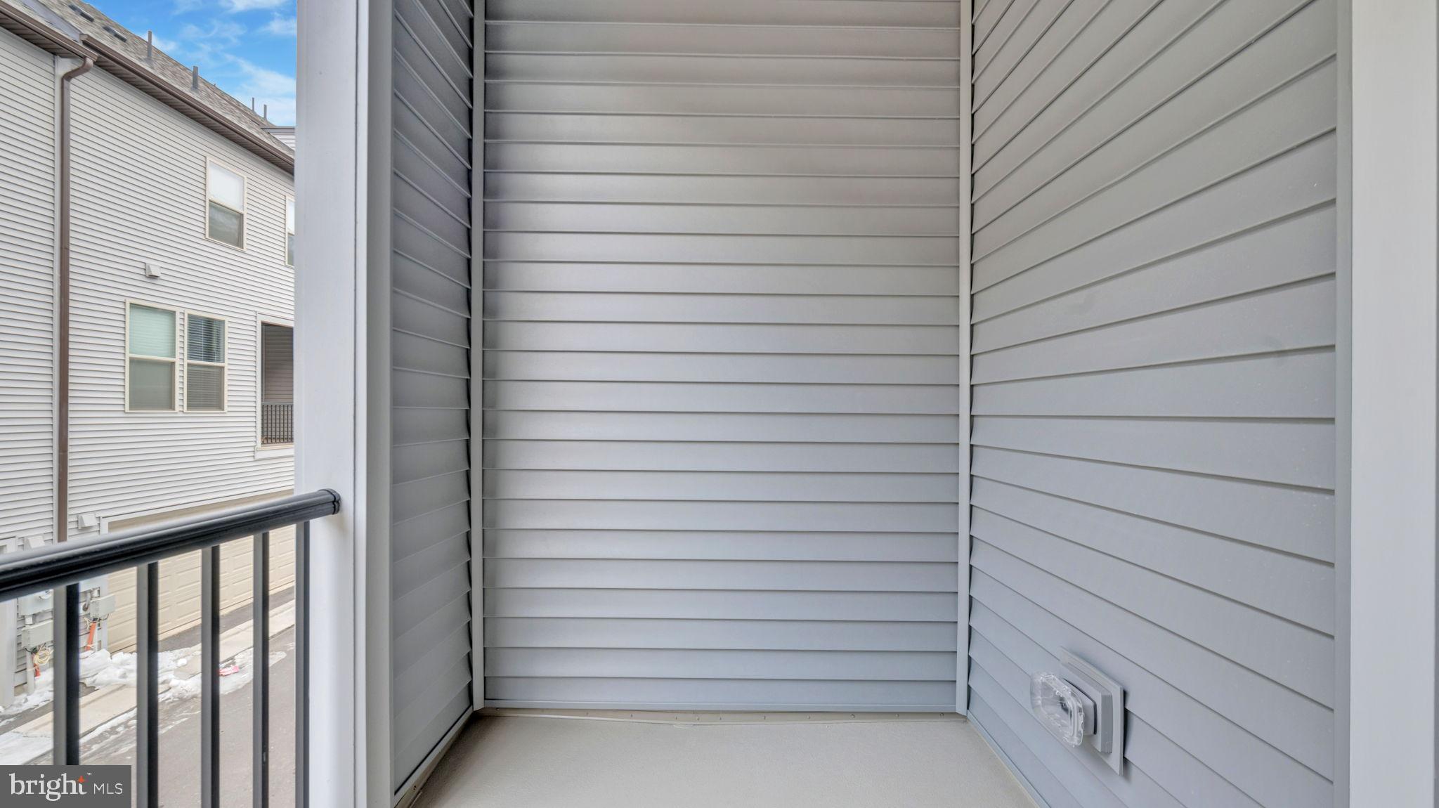13170 Arches Road Herndon, VA 20170 - Photo 24 of 30 a view of walk in closet