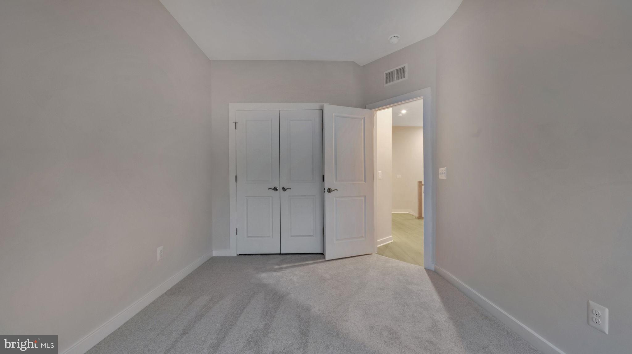 13170 Arches Road Herndon, VA 20170 - Photo 3 of 30 a view of an empty room