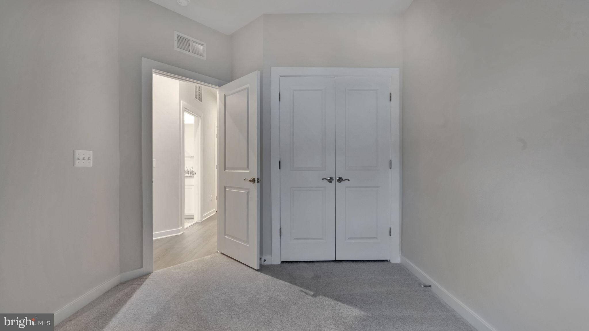 13170 Arches Road Herndon, VA 20170 - Photo 5 of 30 a view of an empty room