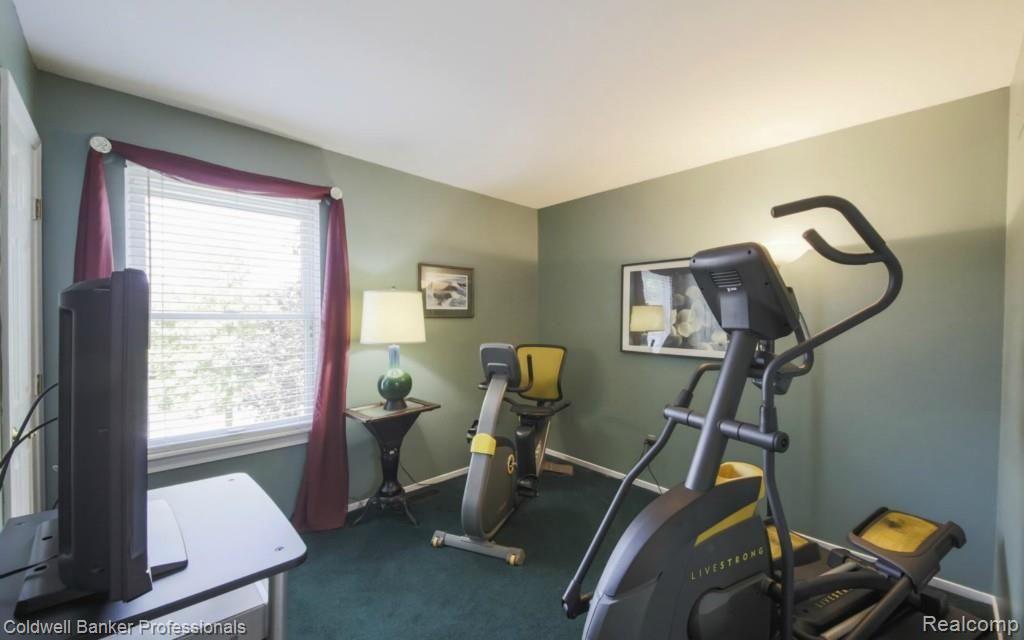 1068 High-Ridge Drive Canton, MI 48187 - Photo 14 of 26 14-photo-web-1680x1050-128836.jpg