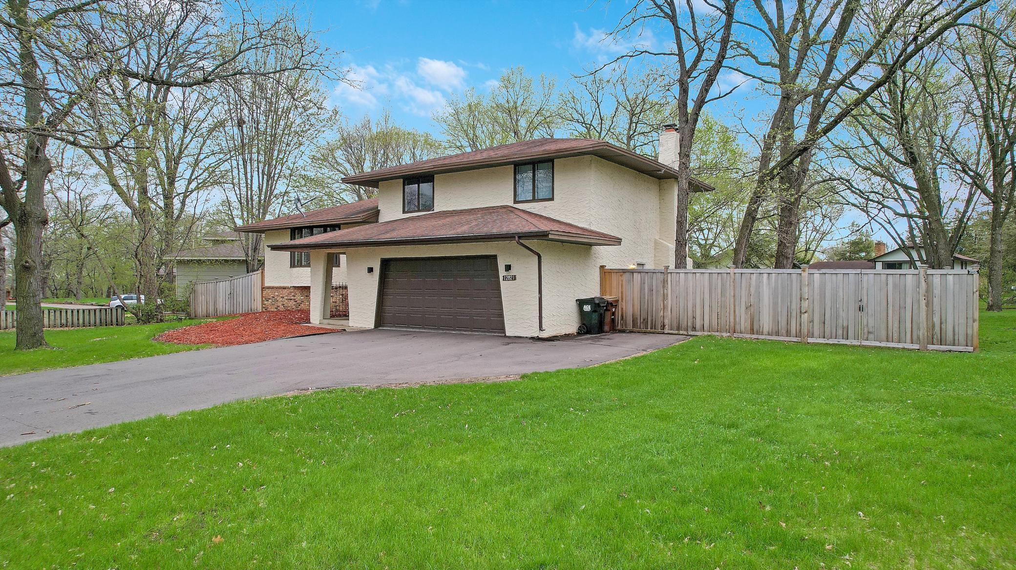 12821 Overlook Road Dayton, MN 55327 - Photo 2 of 39 Gallery Image 2