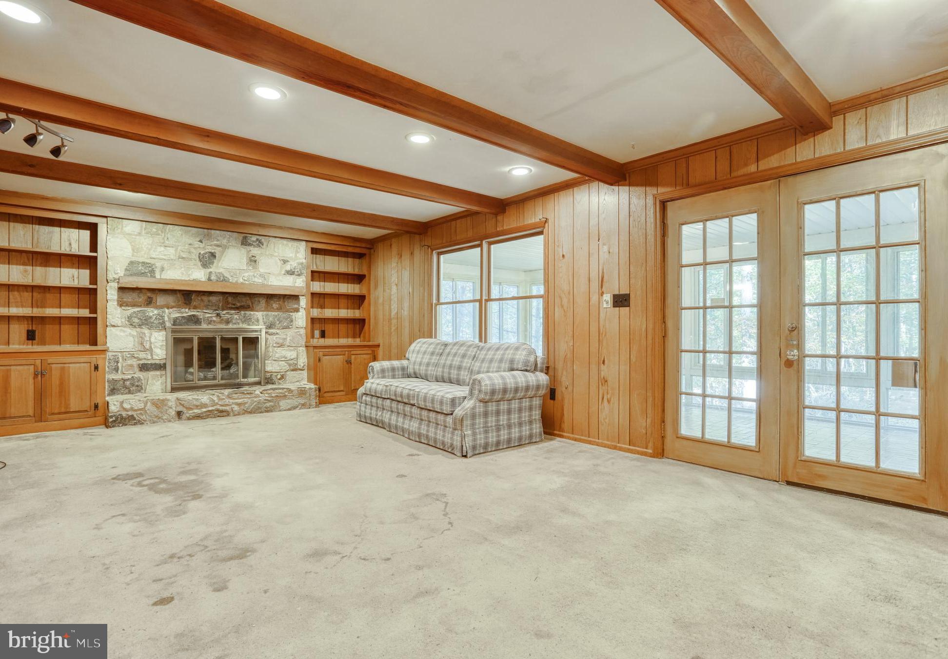 665 Shannon Road Boiling Springs, PA 17007 - Photo 6 of 34 Gallery Image 6