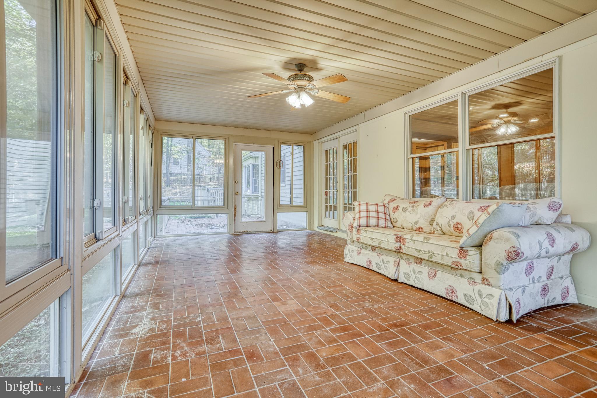 665 Shannon Road Boiling Springs, PA 17007 - Photo 9 of 34 Gallery Image 9