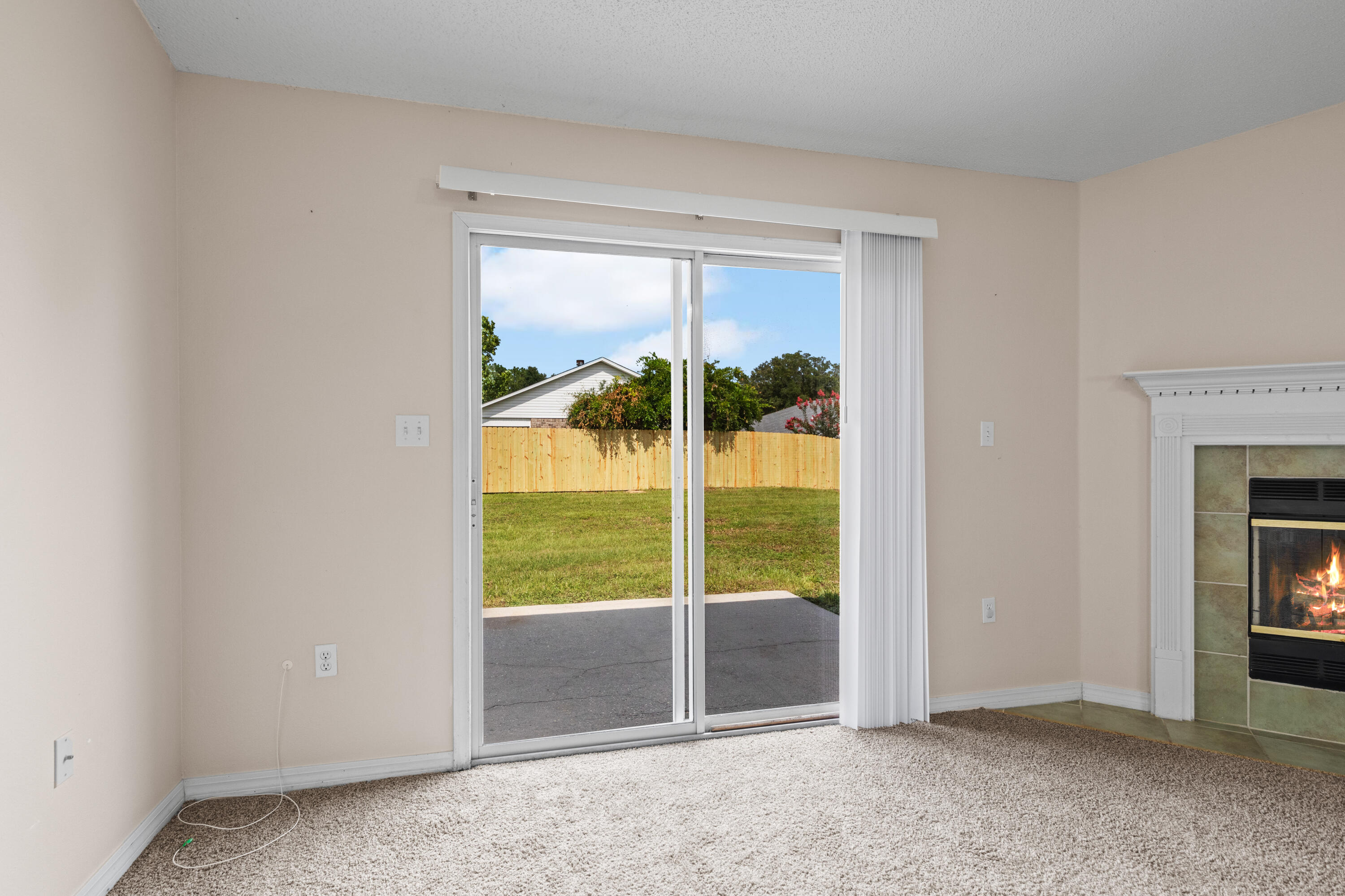 275 Limestone Circle Crestview, FL 32539 - Photo 19 of 45 a view of an empty room and a window