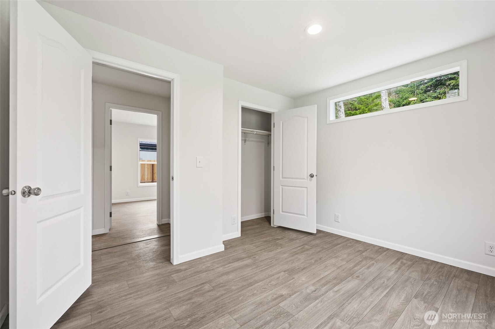 30 Porter Creek Road Elma, WA 98541 - Photo 24 of 33 a view of hallway with wooden floor