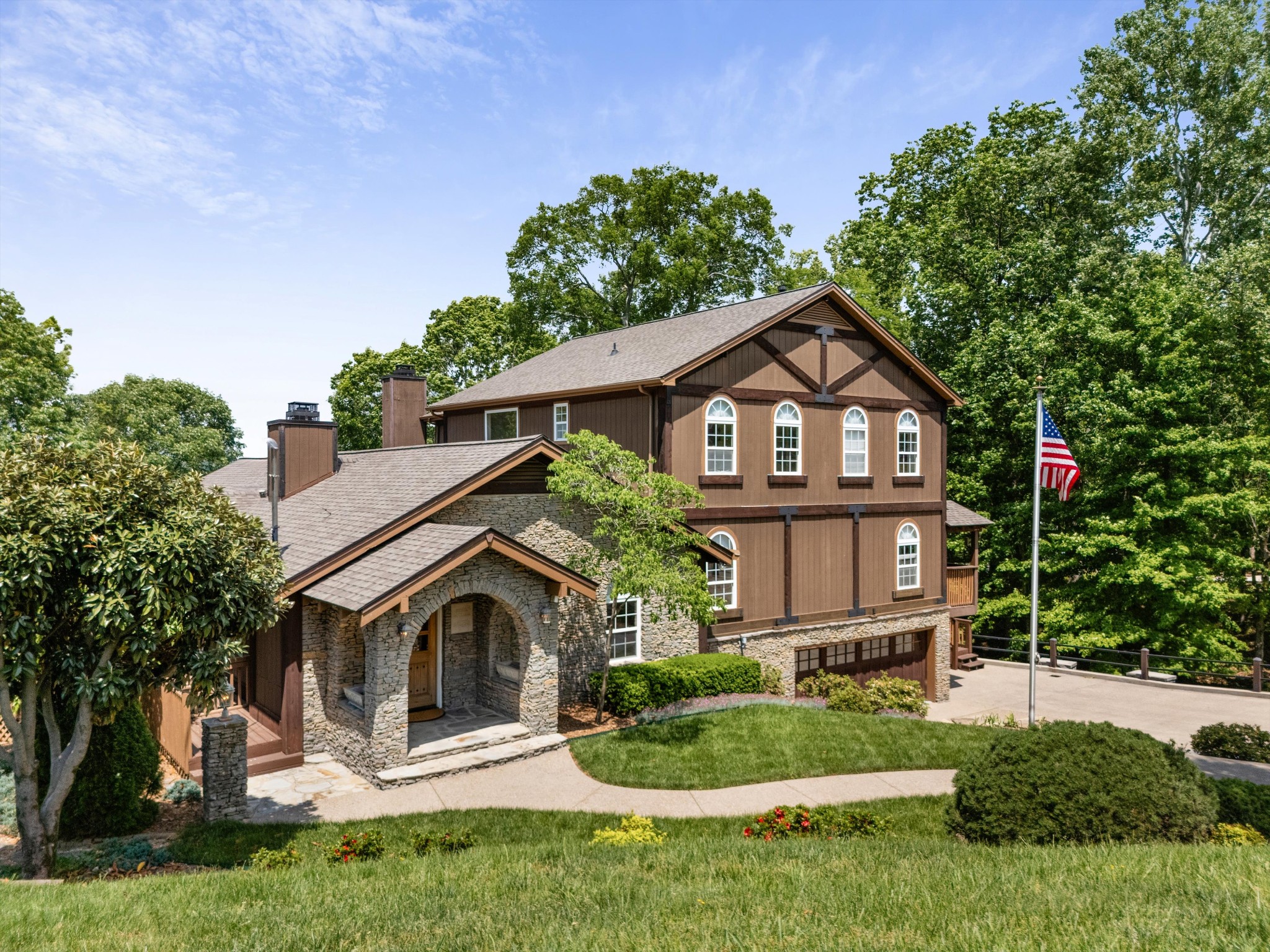 639 Rebel Road Old Hickory, TN 37138 - Photo 2 of 100