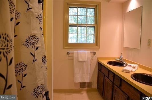 671 Deer Road Boiling Springs, PA 17007 - Photo 21 of 25 Gallery Image 21