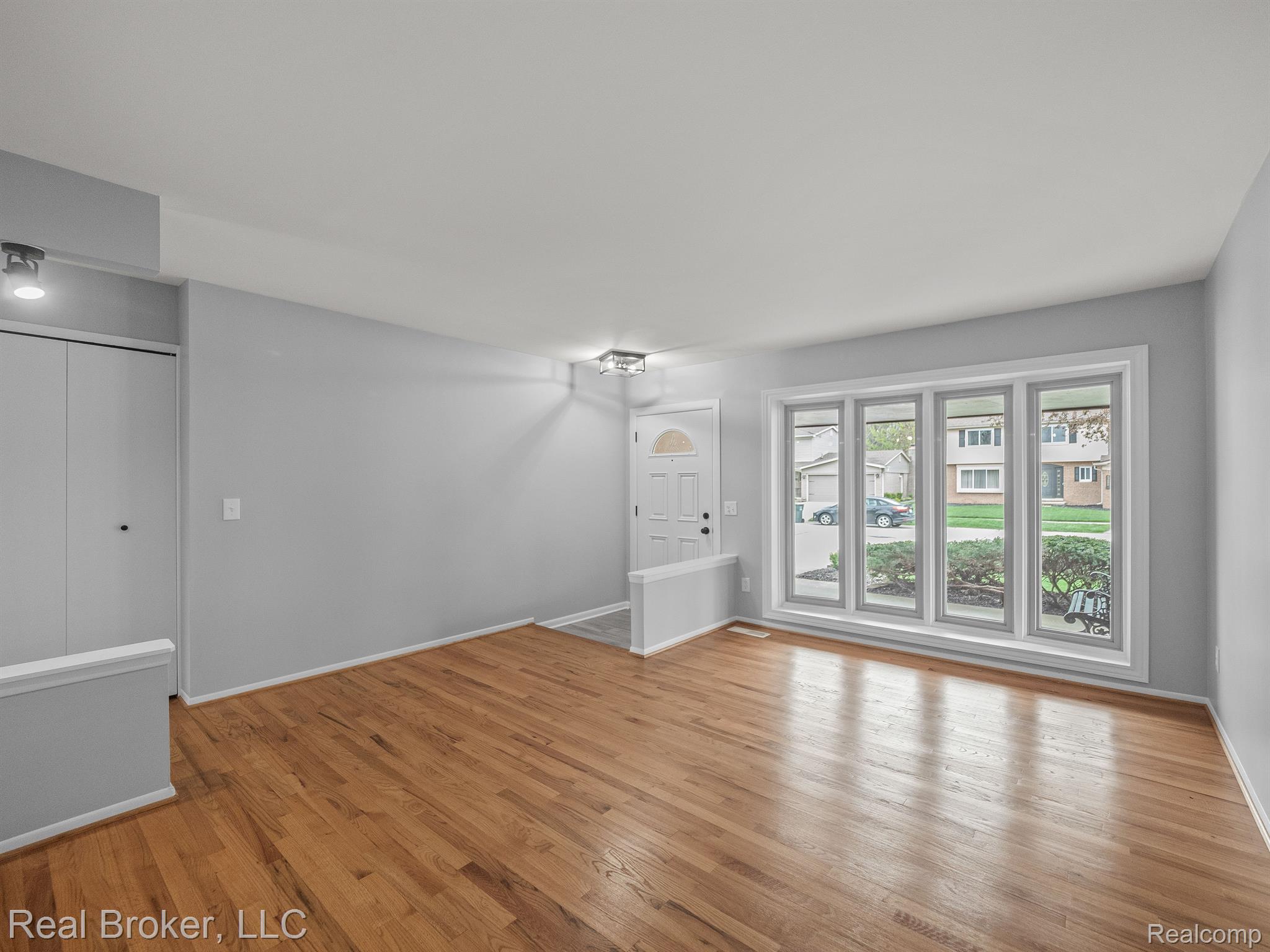43693 Arlington Road Canton, MI 48187 - Photo 15 of 30 Gallery Image 15