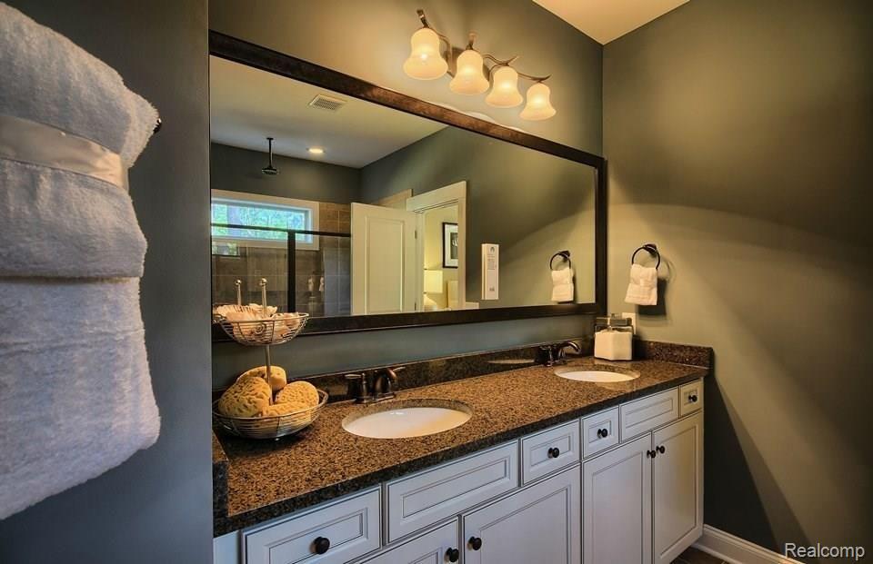 2114 Logan Drive Rochester, MI 48309 - Photo 10 of 11 SC-PU-Simmons-Vanderbilt-MasterBath.jpg