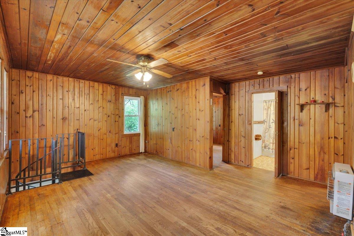 105 Nettles Road Clemson, SC 29631 - Photo 3 of 36 Gallery Image 3