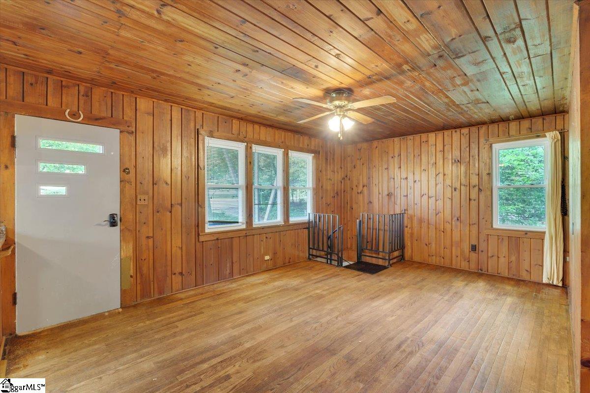 105 Nettles Road Clemson, SC 29631 - Photo 5 of 36 Gallery Image 5