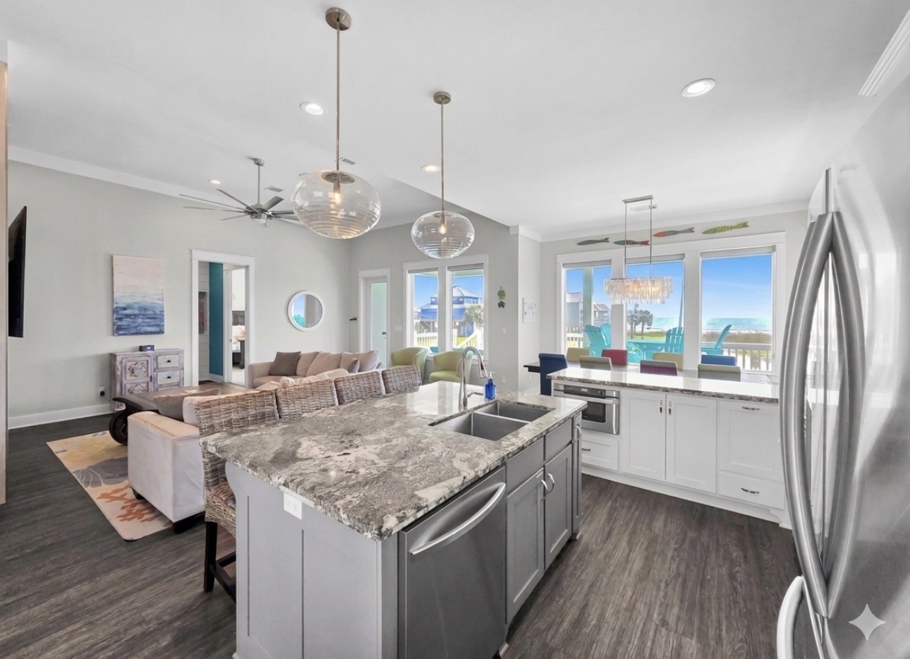 878 Surf Road Crystal Beach, TX 77650 - Photo 16 of 47 Gallery Image 16