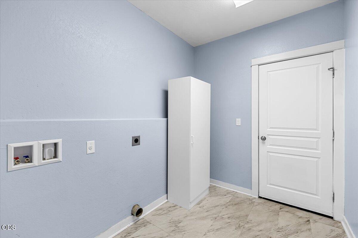 1403 Spring Street Medford, OR 97504 - Photo 13 of 20 Gallery Image 13