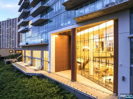 $1,299,000 | 320 Adolphus Avenue, Unit 319, Cliffside Park, NJ 07010