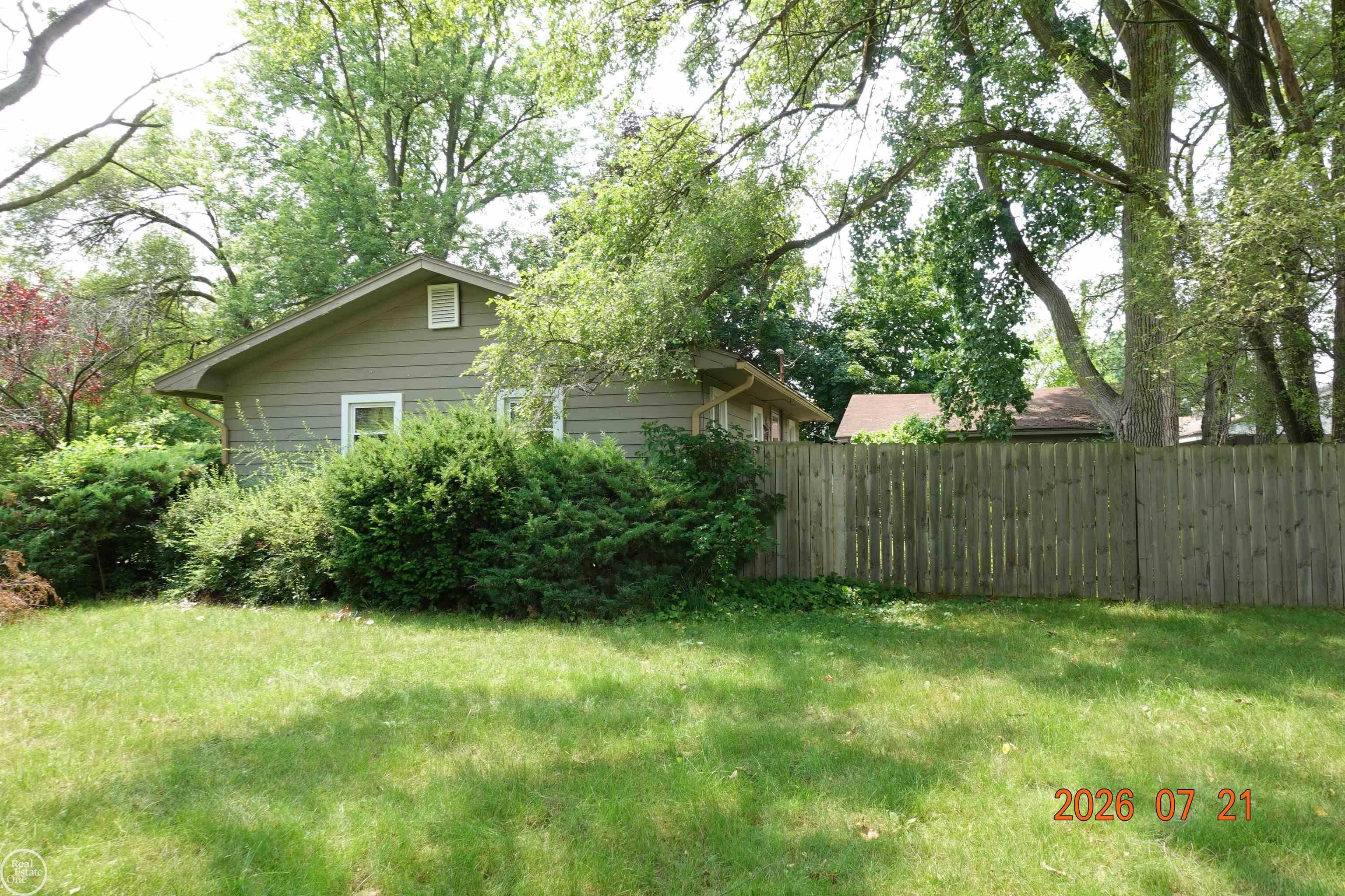 603 Ridge Road Bay City, MI 48708 - Photo 17 of 28