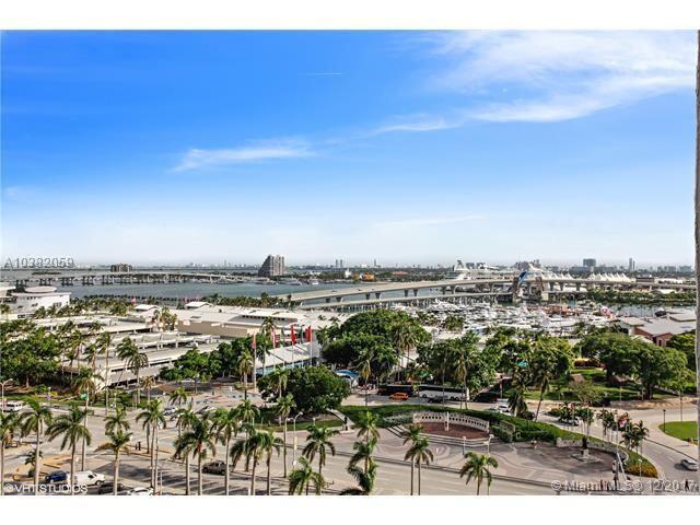 244 Biscayne Boulevard, Unit 401 Miami, FL 33132 - Photo 35 of 36 a view of a city