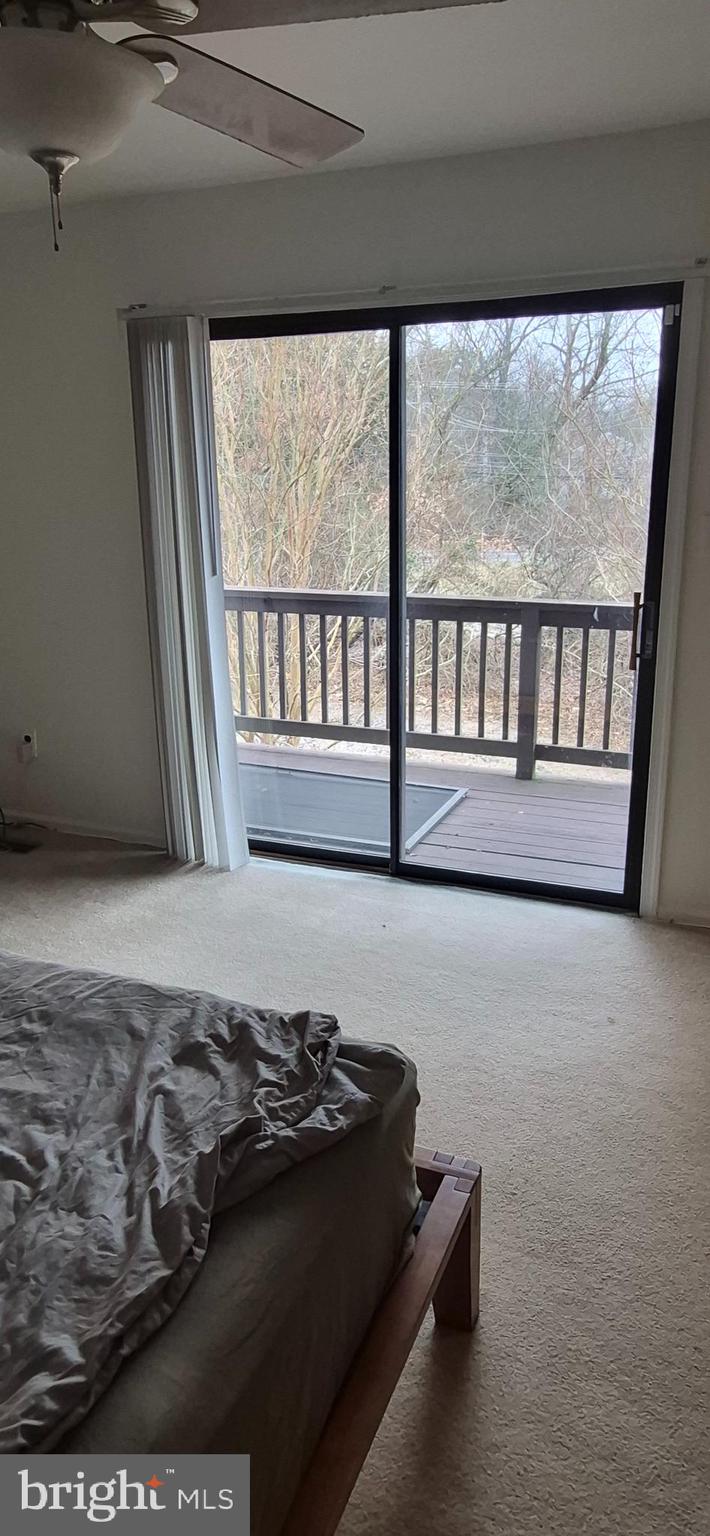 8 Del Sol Place Sicklerville, NJ 08081 - Photo 22 of 40 a black and white photo of a couch