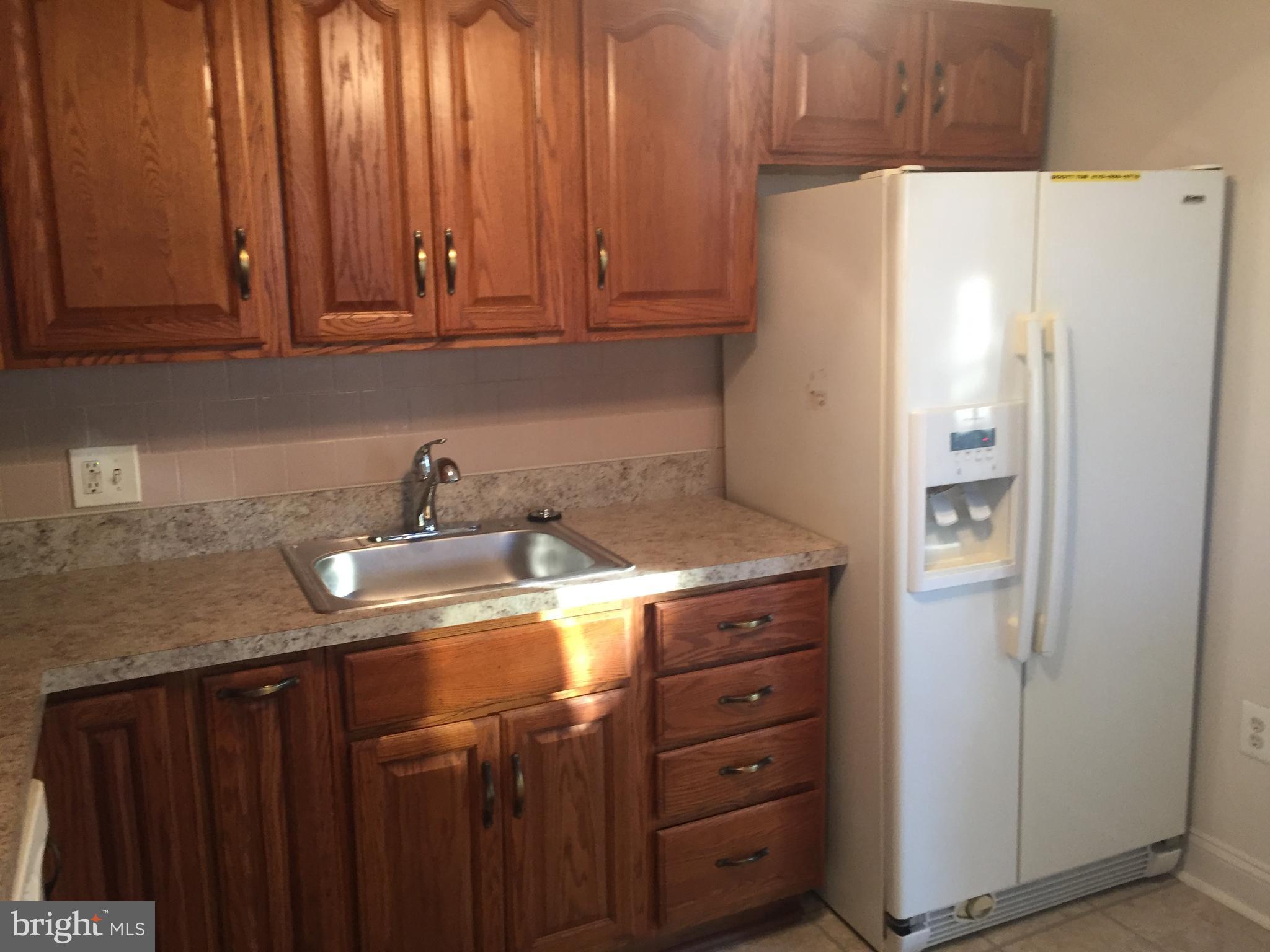 238 Candytuft Road Reisterstown, MD 21136 - Photo 6 of 18 Kitchen