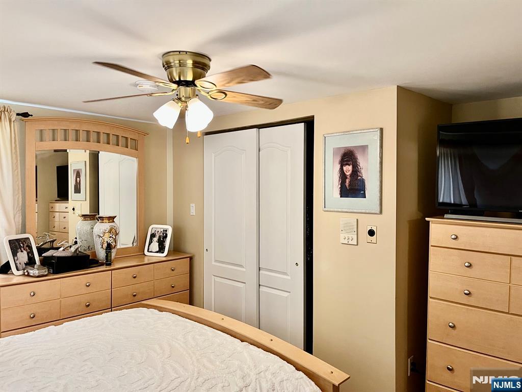 256 Teaneck Road Ridgefield Park, NJ 07660 - Photo 24 of 33