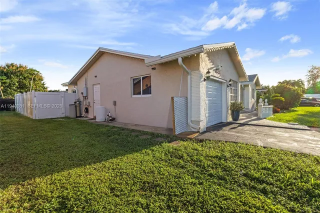 a front view of house with yard