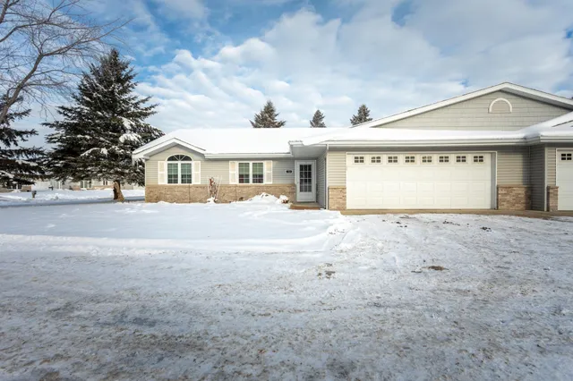 $315,000 | 723 Amanda Lane, Alexandria, MN 56308