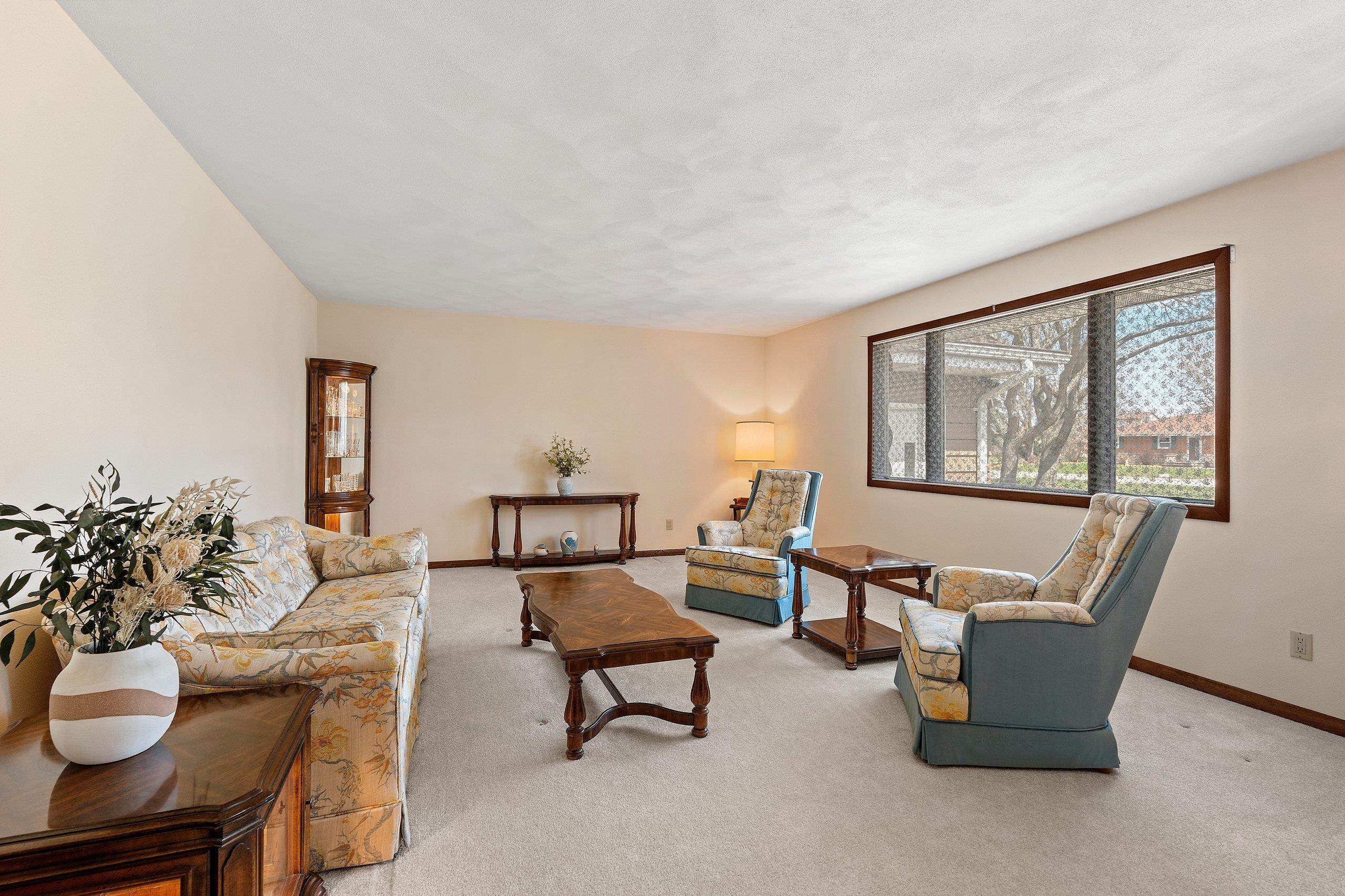 3005 North Abendroth Street Appleton, WI 54914 - Photo 2 of 90